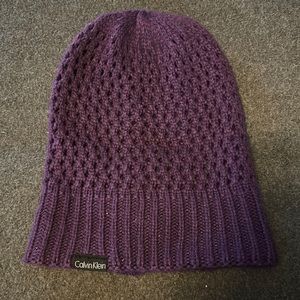 purple Calvin Klein beanie, knitted, baggy fit